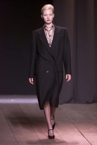 Look 50